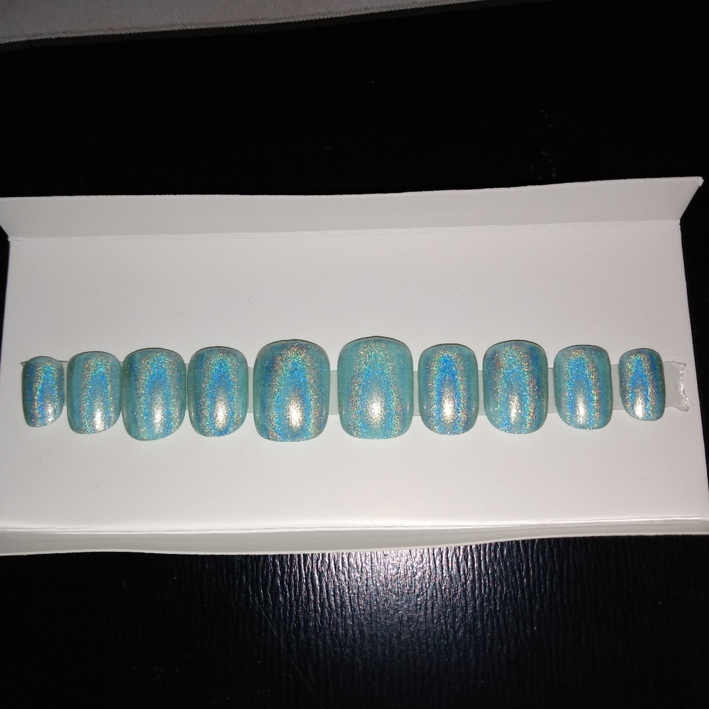 Holographic Press on nails